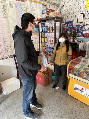 疫線黨旗揚(yáng)，南通體彩在行動(dòng) 以責(zé)任擔(dān)當(dāng)為市民健康保駕護(hù)航